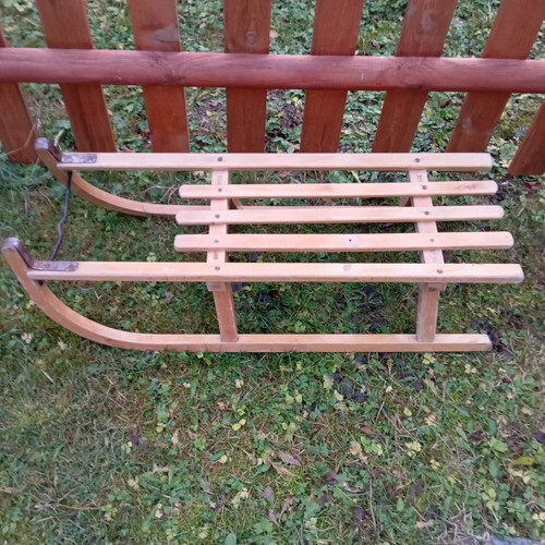 Alter holzschlitten - alter,