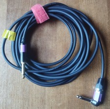 Thomann Gitarrenkabel Basskabel Klinge gerade/Klinke 90° Grad 6 Meter schwarz