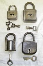 Altes vorhängeschloss - x,