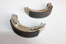 Bremsbacken ohne Federn  EBC MCS897 Bremse Suzuki TR50 Street Magic 98-99