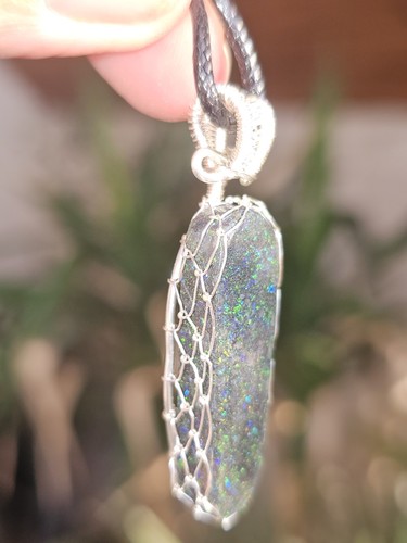 Boulderopal andamooka gefärbt - boulderopal,