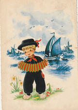AK  GF -1966-  Knabe m. Hut, Holzschuhe + Zieharmonika - Segelboot + Windmühle