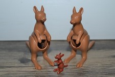 PLAYMOBIL KANGAROOS AND BABY