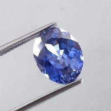 Oval Geschnittener Saphir 5.50