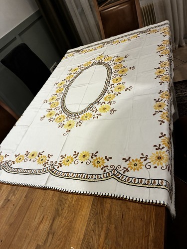 Vintage bestickte tischdecke - vintage,
