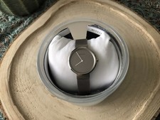 Damen Uhr Armbanduhr Bering Klassisch Quarz Anthrazit Grau ohne Ziffern