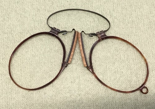 Brille kneifer zwicker - kneifer, uralt