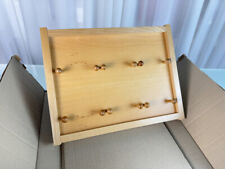 Regal für M.I. Hummel Teller