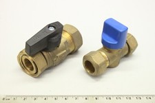 SET für Ferroli NV DN10 AN DN15 Heizung Anschluss Abspeerventil Kugelhahn 03