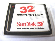 . . . . . 32MB Compact Flash Card ( 32 MB CF Karte ) SanDisk gebraucht . . . . .