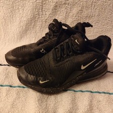 Nike Turnschuh 37,5 getragen