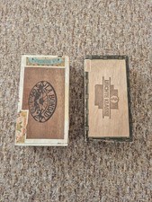 2 Stück. Alte Zigarren Kisten. Holz. Gebraucht.