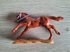 Timpo - Rotbraunes laufendes Pferd, mit grauem Zaumzeug (1)