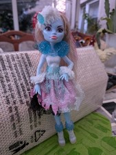 Monster High Puppe ABBEY BOMINABLE CHOULS RULE