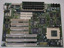 ECS Elitegroup P5VX-Be AT Mainboard PCI ISA IDE i686 Pentium + 64MB Speicher