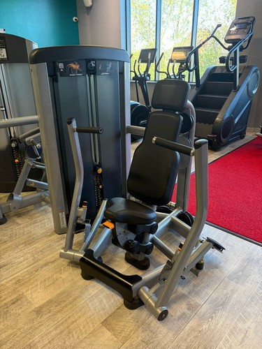 Life fitness insignia chest - life,