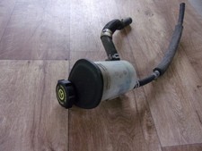 Behälter vom Servoöl Ford Fiesta IV 1,25 16V 75PS