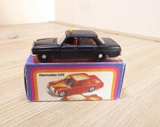 Siku V 309 Mercedes Benz 250/8 – Retro-Taxi