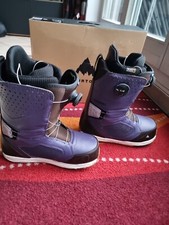 neue Snowboards Boots von