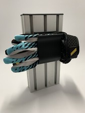 Handschuhhalter | Glove Holder