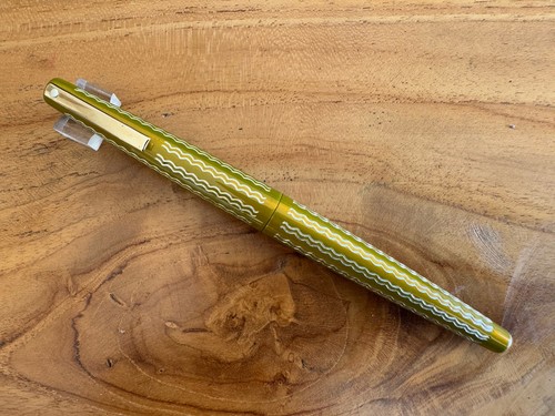 Lady sheaffer golden wavy - golden,