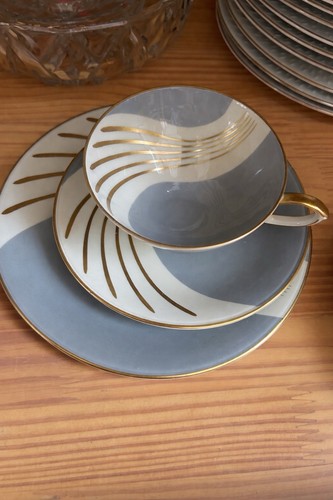 Sammlertasse mit goldrand und - mit,