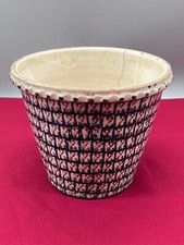 ANTIKER BLUMENTOPF AUS KERAMIK MAJOLIKA WEIS BLAU BRAUN GLASUR