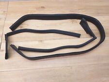 Mercedes W212 Motorhaube Dichtgummi Satz A2126280098 A2126280198 A2126280298