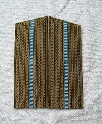 Schulterstücken
