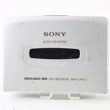 Tragbarer Cassette Player Recorder Sony Walkman WM-EX612 Silber Defekt