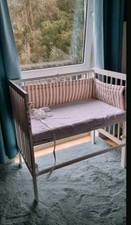 FabiMax Baby Beistellbett für Boxspringbett weiß inkl Matratze und Netz Nestchen