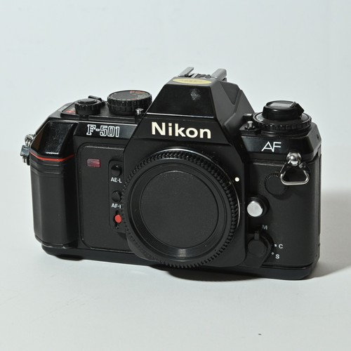Nikon 501 analoge - f-501, 35mm