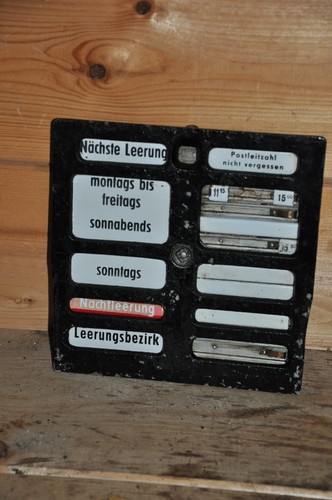 Altes blechschild briefkasten - altes, blechschild/briefkasten
