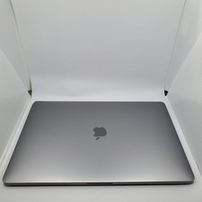 Apple MacBook Pro 15" (2017)
