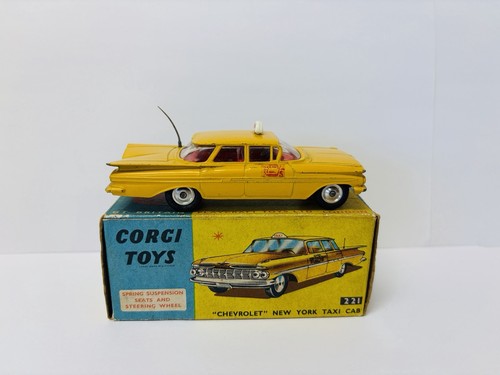 Corgi toys 221 chevrolet new - corgi,