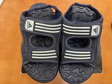 Adidas Modell Akwah 5 K