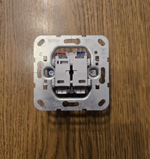 1 Stück Gira Kontroll