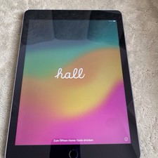 Apple iPad 6. Generation 32GB Wi-Fi Space Grau A1893