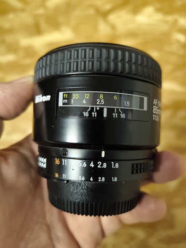 Nikon nikkor 85mm 1 - af, f/1.8d