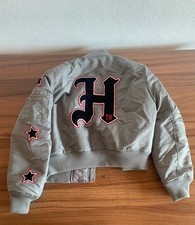 TOMMY HILFIGER & GIGI HADID