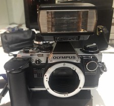 Olympus OM 10 analoge Spiegelreflexkamera #2491763-35