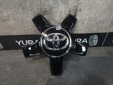 1x Toyota Corolla E210 Auris