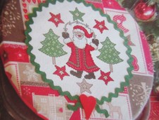 Stickvorlagen "Nikolaus - Alpenhaus - Tannenbäume - Sterne" Kreuzstich-Motive