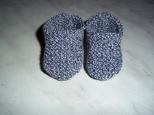 Handgestrickte puppenschuhe - handgestrickte,