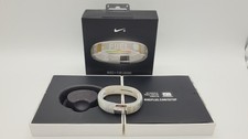 Nike+ Fuelband Größe S weiß in OVP mit Zubehör KOMPLETT