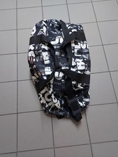 eastpak reisetasche mit rollen