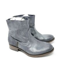 n.d.c. made by hand Sandrine