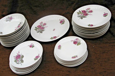 Speiseservice   DDR Rosenmuster 11 Speise, 12 Suppen, 6 Kuchen, 7 Dessertteller+