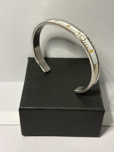 Armband speedometer sub - speedometer,