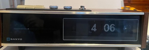 Vintage sanyo radiowecker - sanyo,